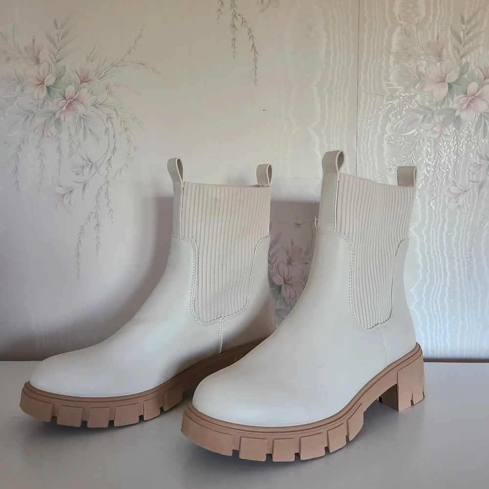 Qupid Chelsea Boots‎